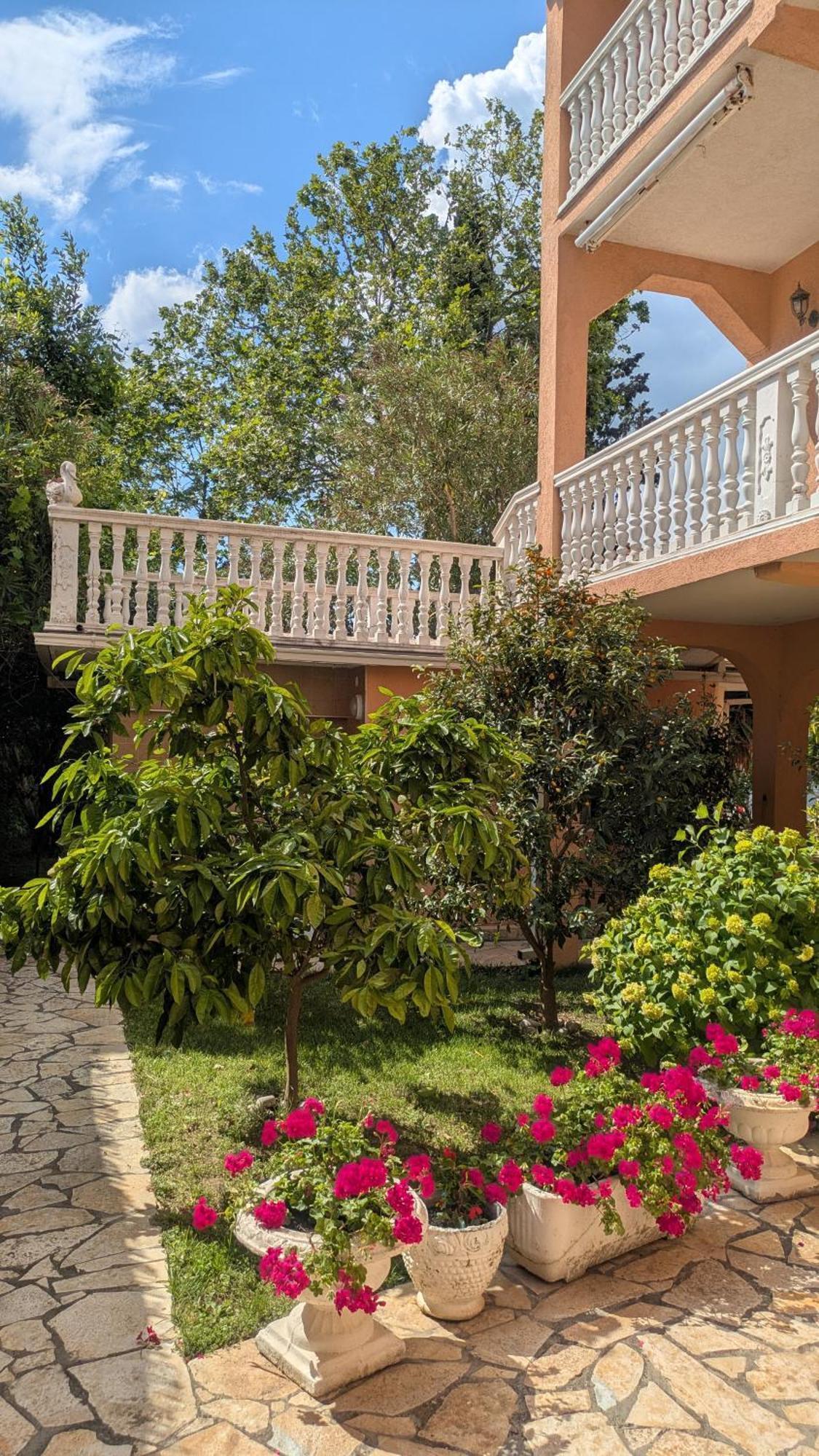 Apartments Montenegrina Ulcinj Extérieur photo